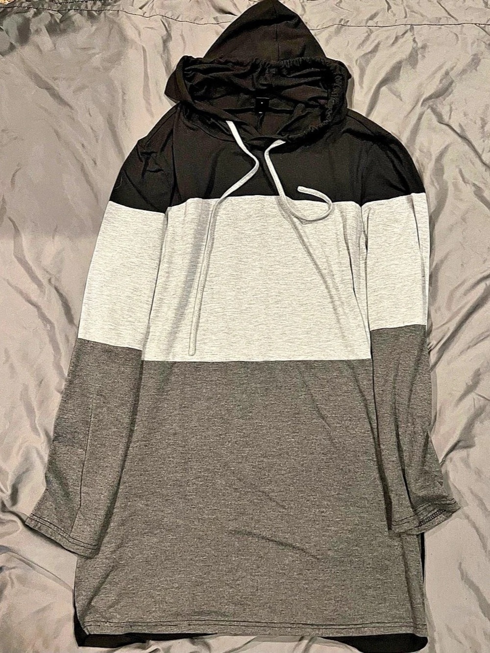 Color Block Pullover light hooded dress in Black & Gray